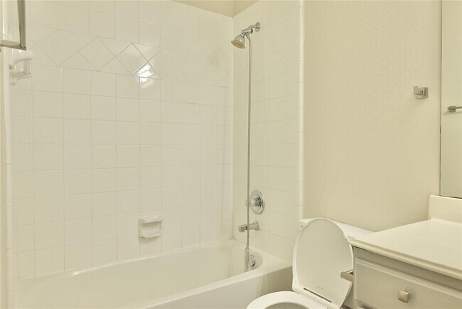 Building Photo - 23902 Spring Way Dr