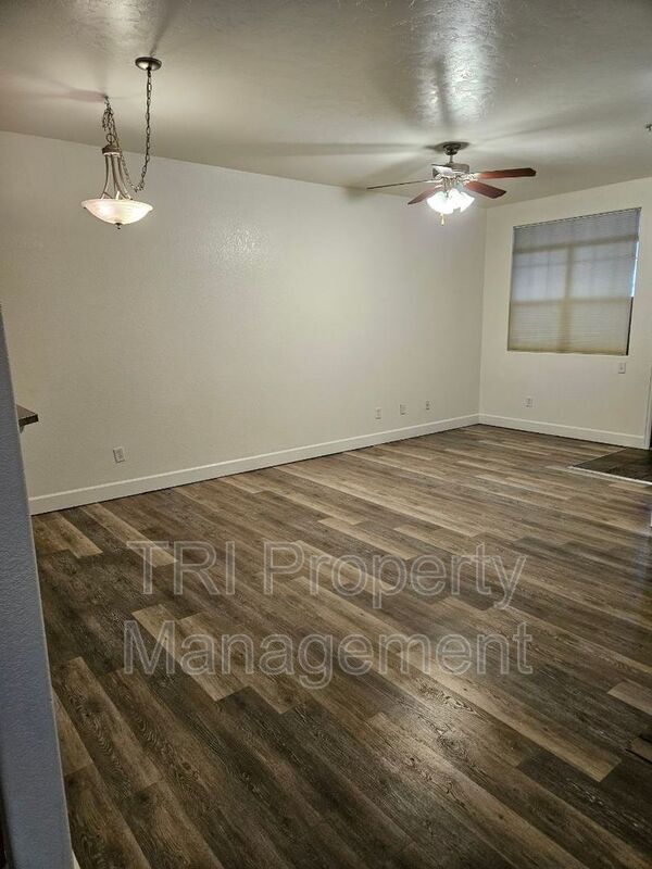 Building Photo - 4101 Crittenton Ln