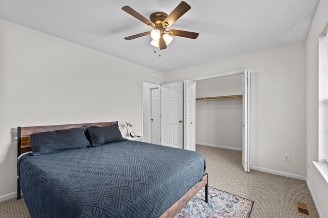 Building Photo - 5343 Godas Cir