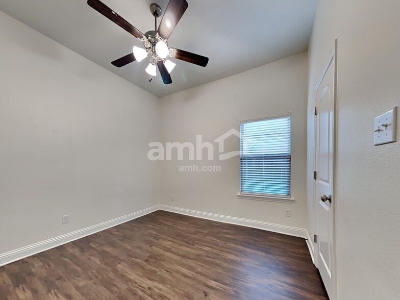Building Photo - 1802 Bertino Way