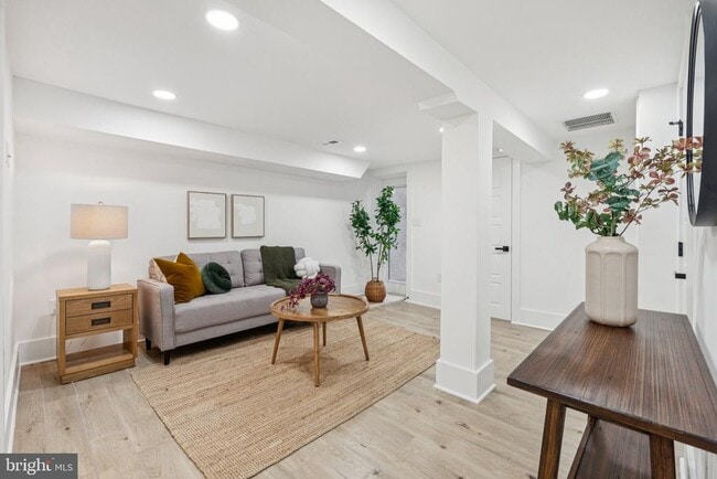 Building Photo - 1827 North Capitol St NE