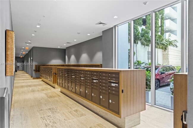 Building Photo - 16385 Biscayne Blvd