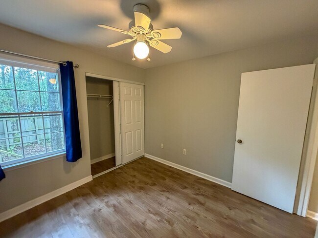 Building Photo - 5324 SW 88 Ct