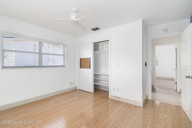 Building Photo - 2157 Barracuda Ave