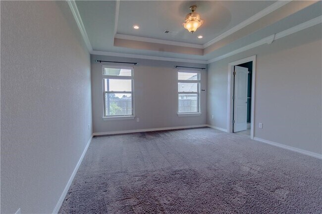 Building Photo - 1220 Gardenia St