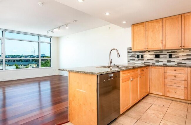Building Photo - 1 bedroom in Seattle WA 98101