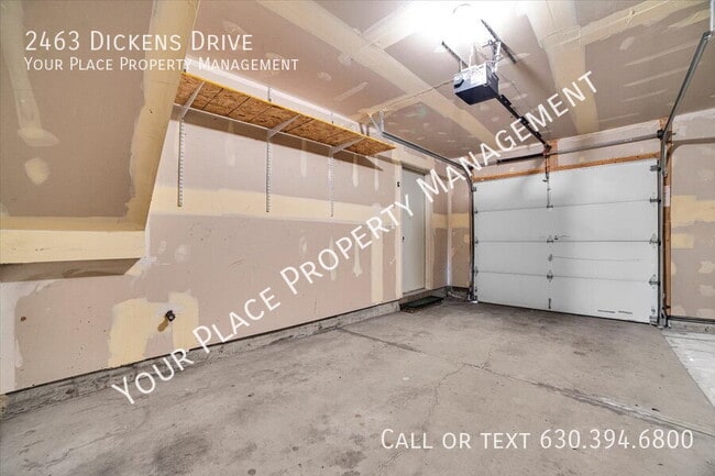 Building Photo - 2463 Dickens Dr