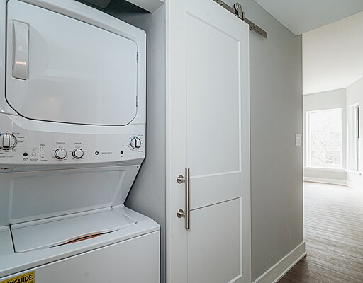 Building Photo - 1421 N Dearborn St