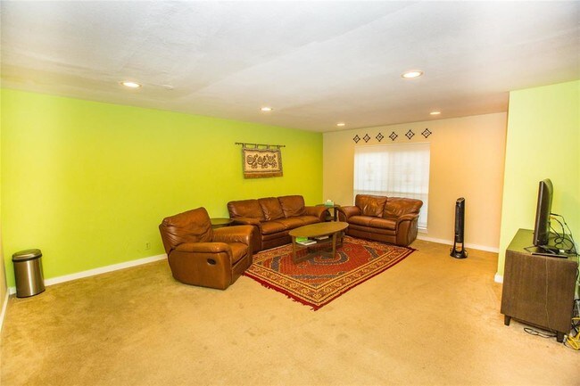Building Photo - 2061 Winrock Blvd