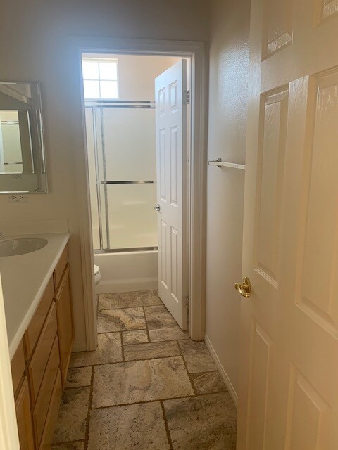 Building Photo - 84126 Canzone Dr