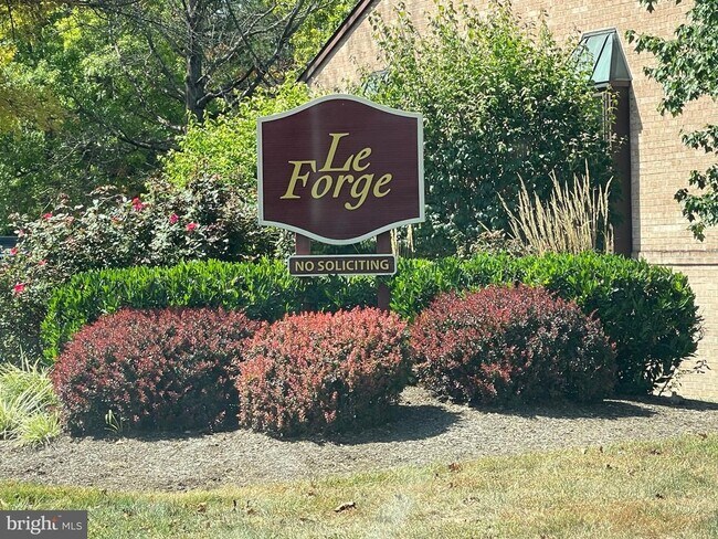 Building Photo - 50 Le Forge Ct