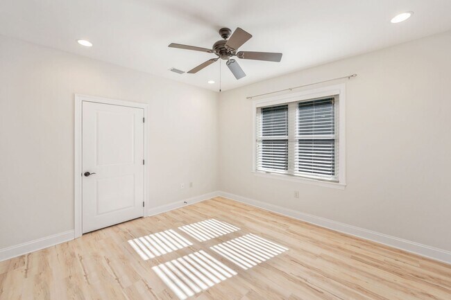 Building Photo - Swift Creek Preserve 5 Bedroom Beauty!