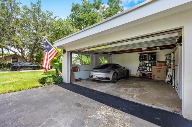 Building Photo - 13800 SW 78th Pl