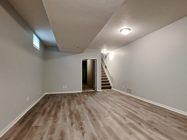 Building Photo - 4221 Woodland Ave