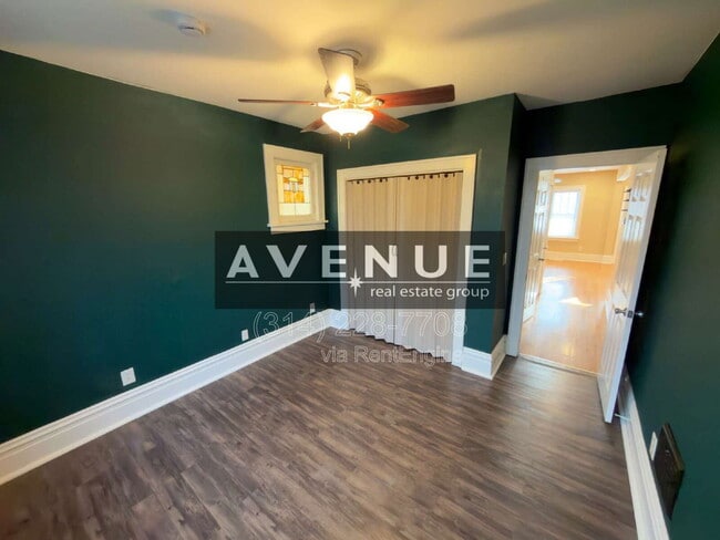 Building Photo - 4938 Walsh St