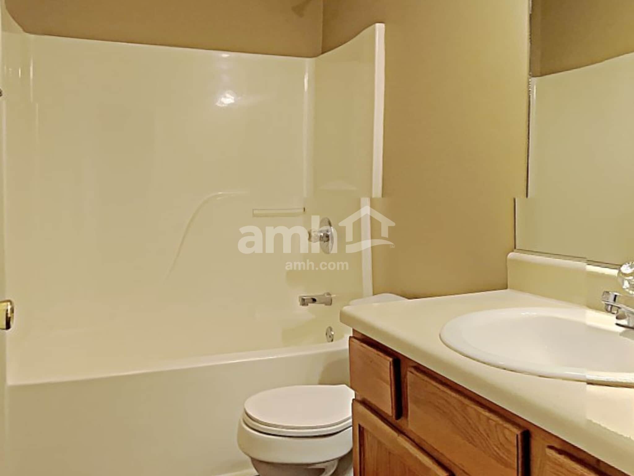 Building Photo - 6100 Glenmay Dr
