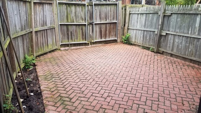 Building Photo - Charming Capitol Hill Home Near Lincoln Park – Modern Comfort Meets Historic Elegance