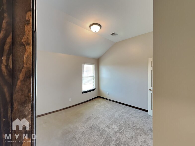 Building Photo - 1132 Merlin Dr