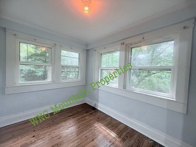 Building Photo - 101 Hemphill Rd