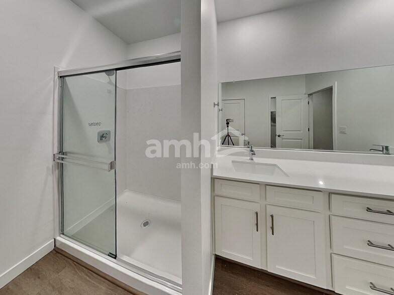 Building Photo - 13077 N Serenity Vly Dr