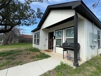 Building Photo - 4934 Echo Ave