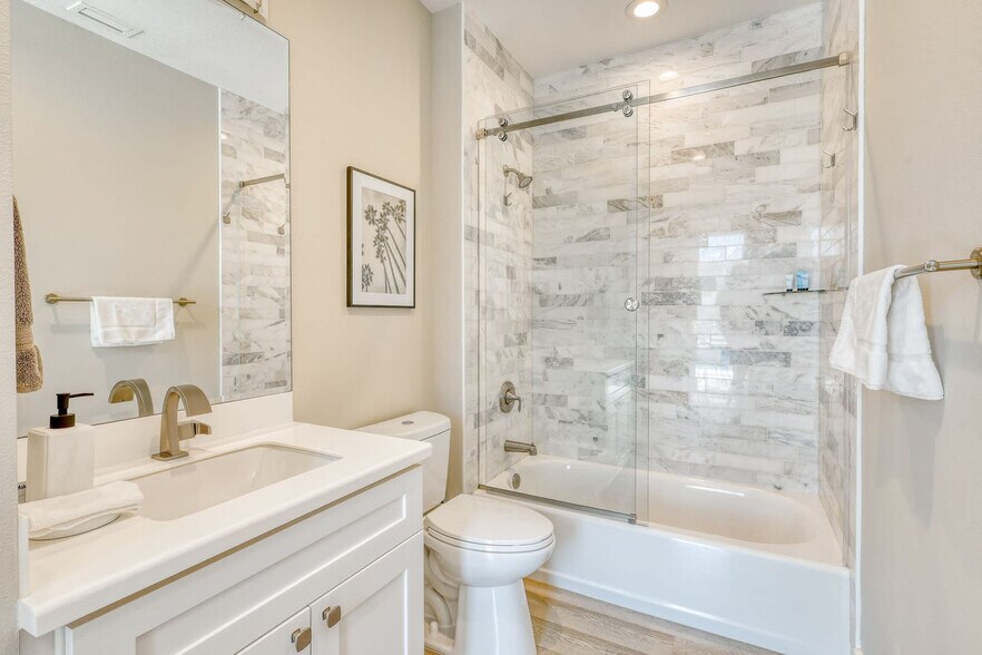 Building Photo - 1669 Colleen St