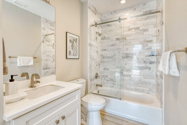 Building Photo - 1669 Colleen St