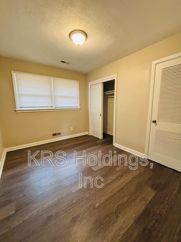 Building Photo - 1905 Perrel St