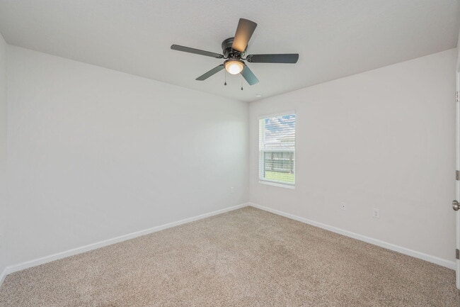 Building Photo - 5092 Gaineswood Dr