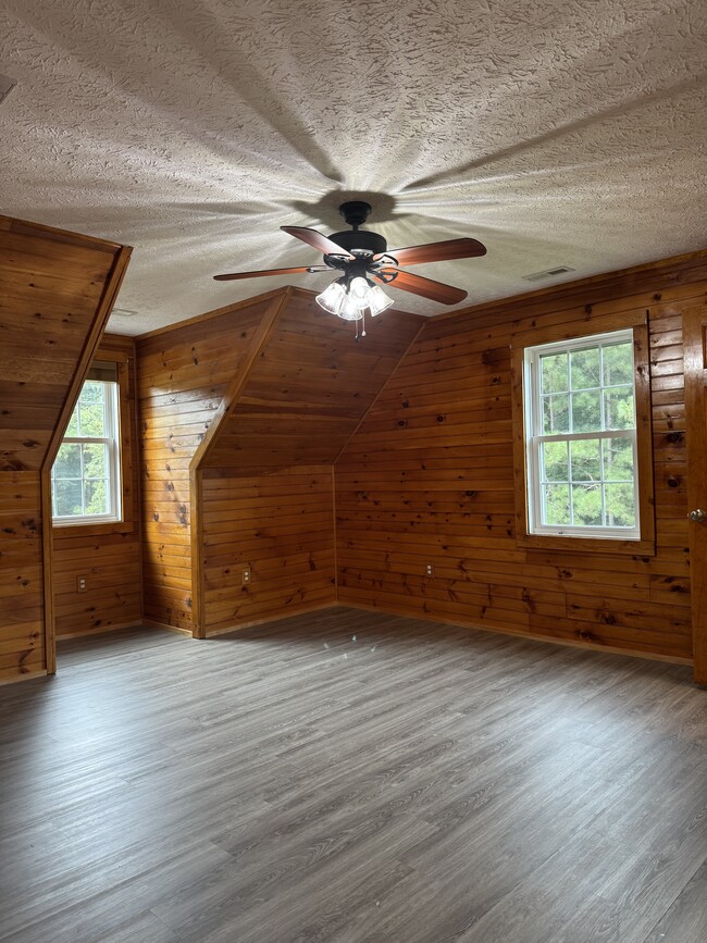 Building Photo - 14233 Harmony Rd