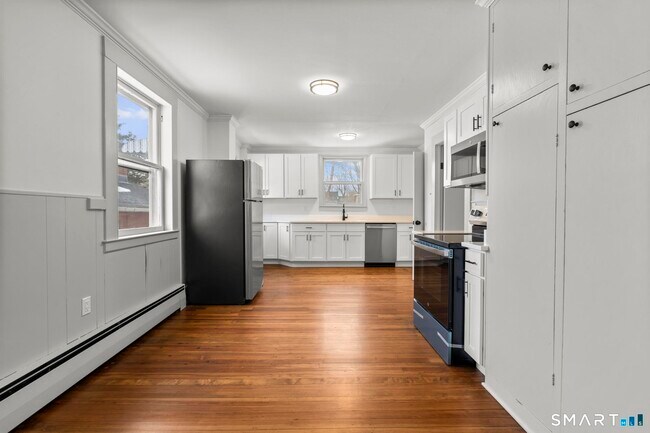 Building Photo - 26 Water St