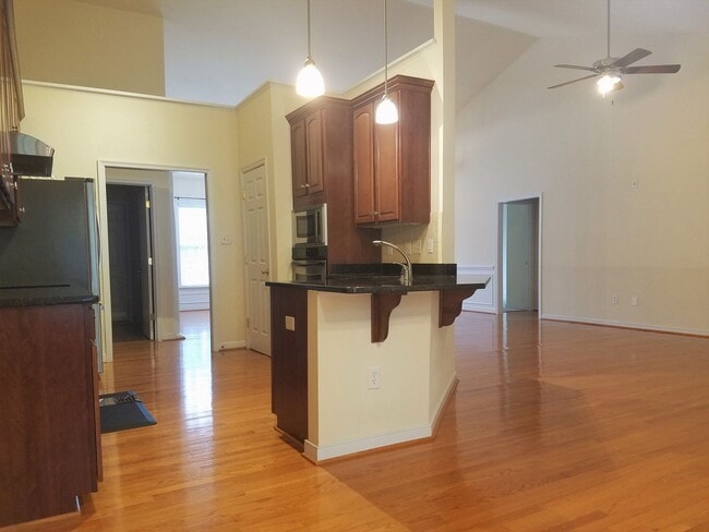 Building Photo - Beautiful transitional 4 bedroom brick rancher on quiet street just off of Hull Street/Genito Roa...