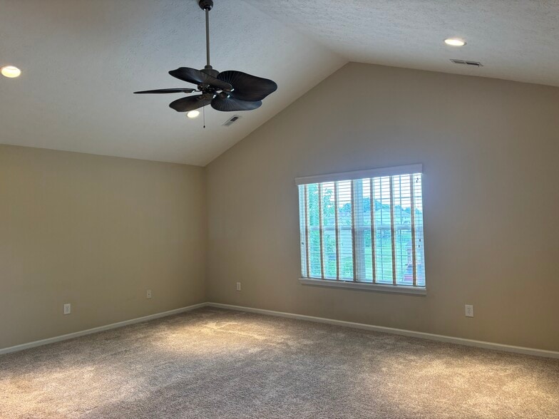 Master Bedroom - 6648 Wilmot Ln