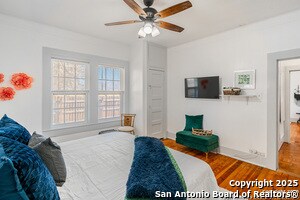 Building Photo - 475 E French Pl