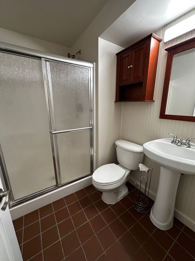 Building Photo - 4 Bed, 3 Bath Home in Hailey, Idaho with Beautiful Mountain Views