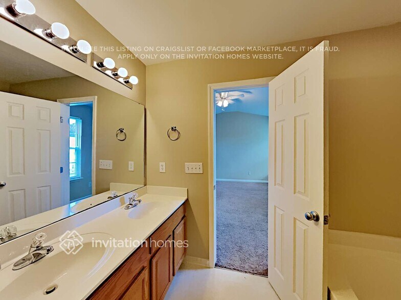 Building Photo - 507 Summer Storm Dr
