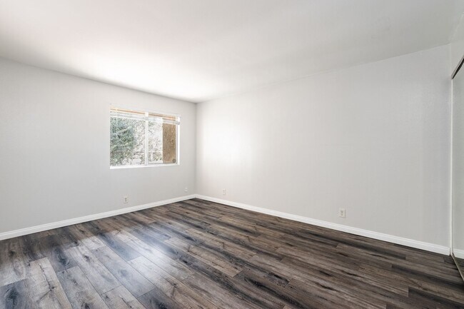 Building Photo - 2300 S Hacienda Blvd