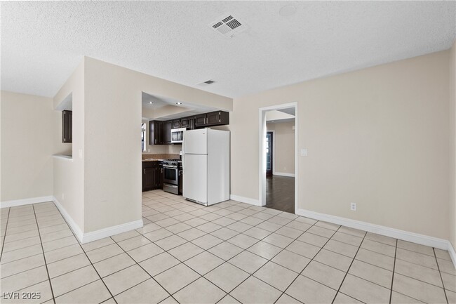 Building Photo - 6609 W Joe Michael Way