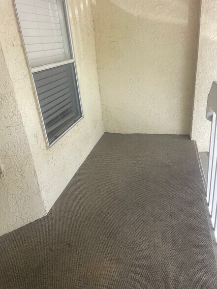 Building Photo - 3206 Sabal Palms Ct