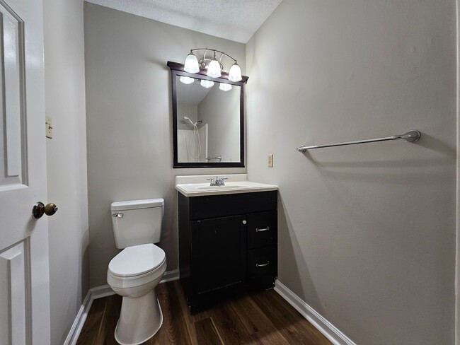 Building Photo - Charming 3 Bedroom 2 Bathroom home in Pooler!