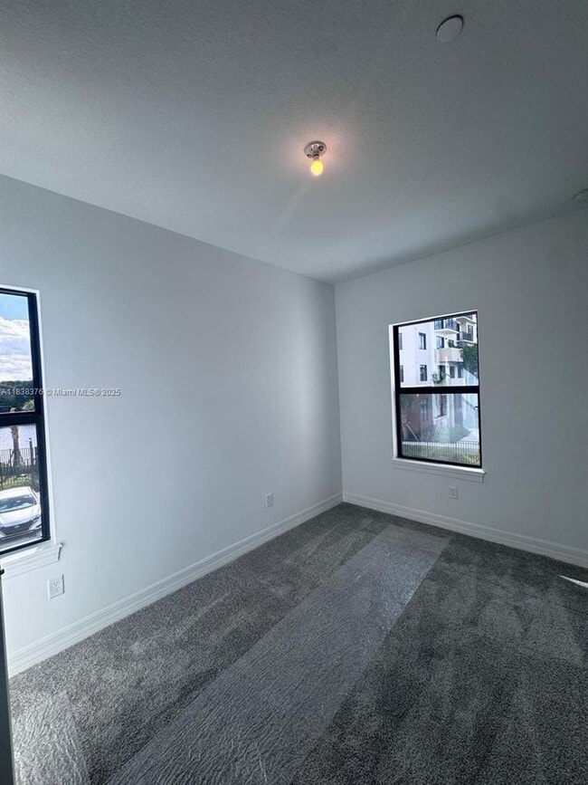 Building Photo - 750 NW 82nd Ter