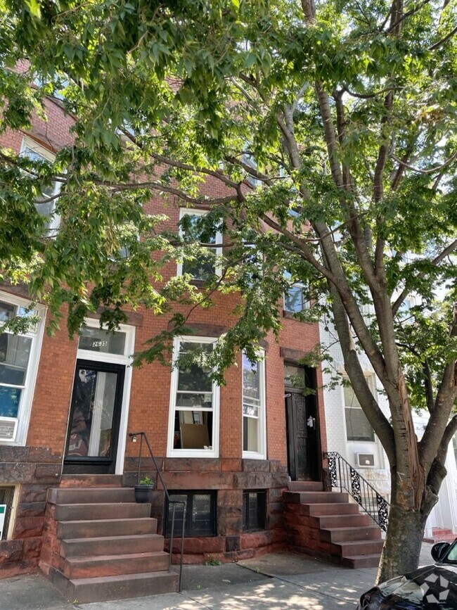 Building Photo - 2635 N Charles St