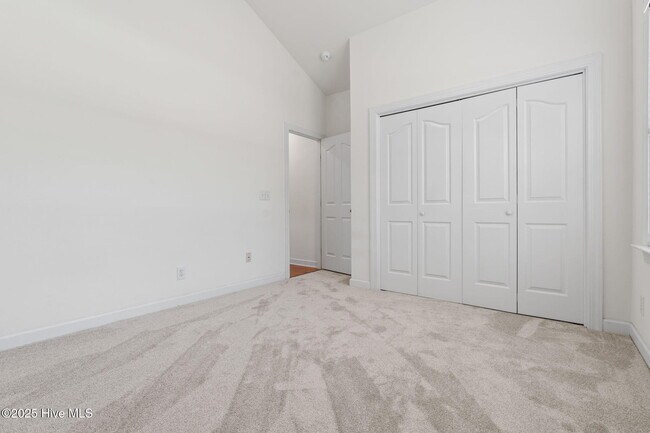 Building Photo - 943 Sandpiper Bay Dr SW