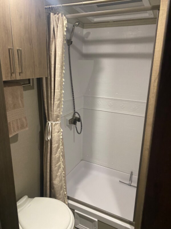 Building Photo - 3 Vía Ventana