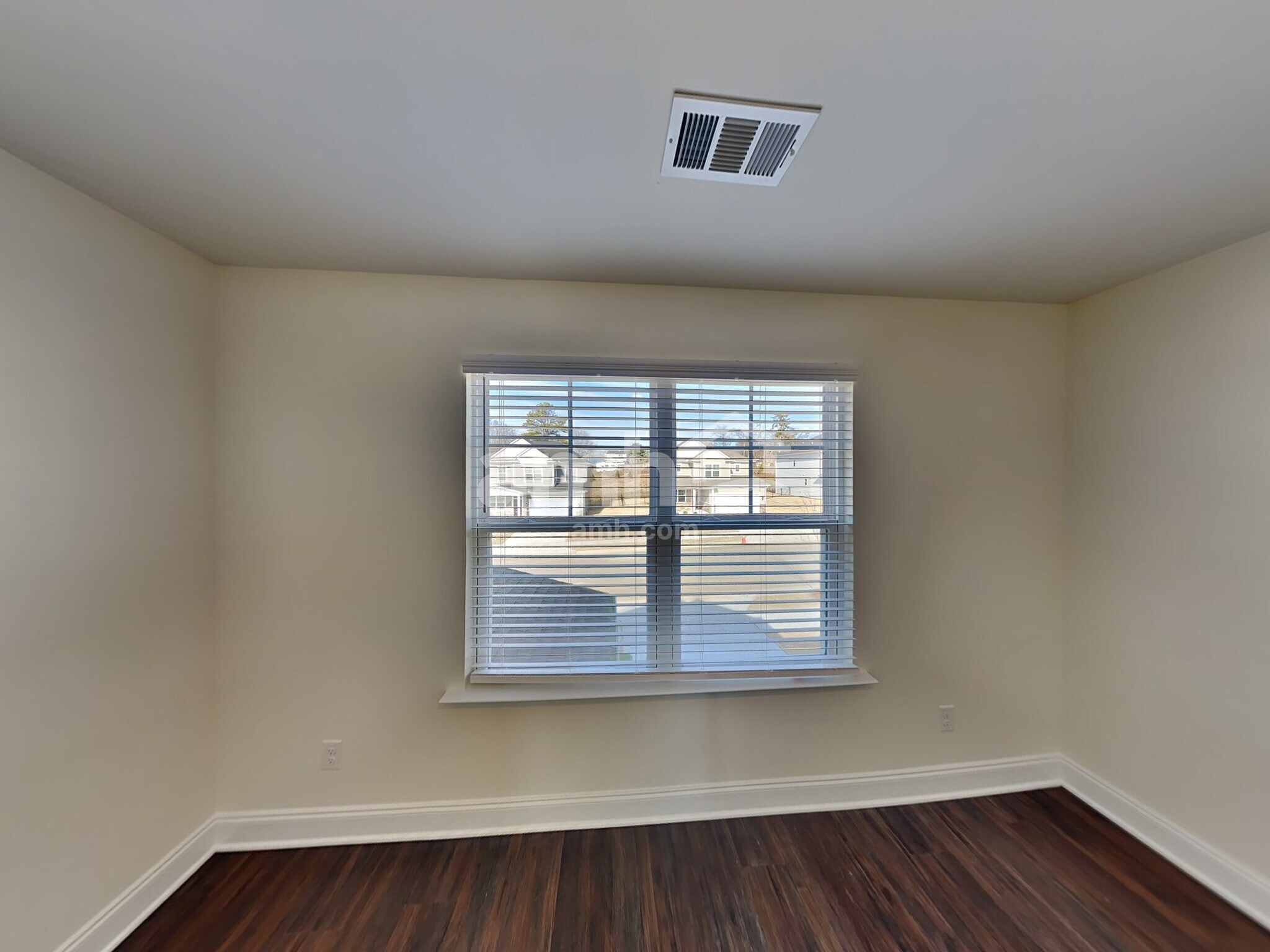 Building Photo - 2027 Williamshire Ln