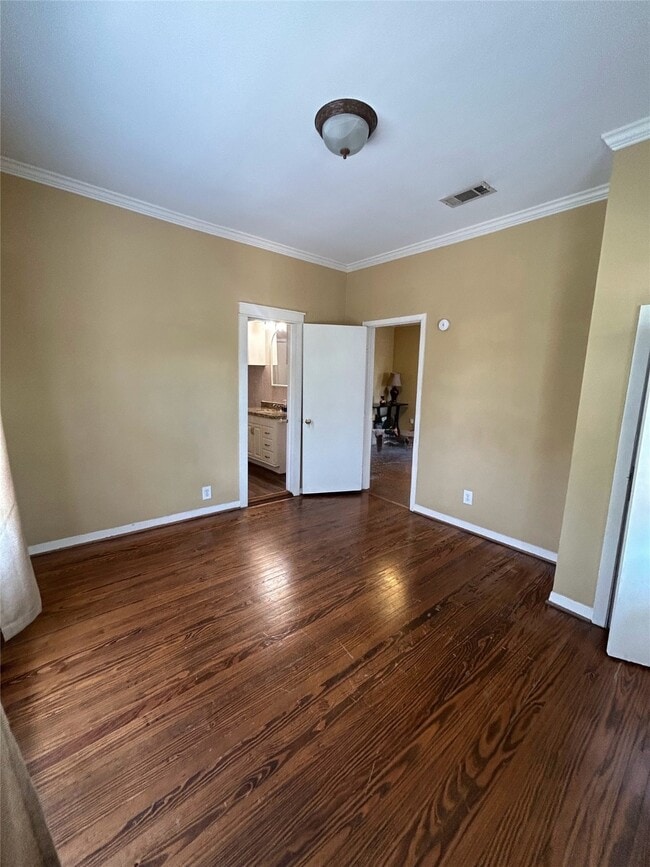 Building Photo - 209 Walton St