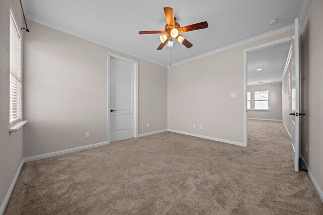Building Photo - 123 Bella Sole