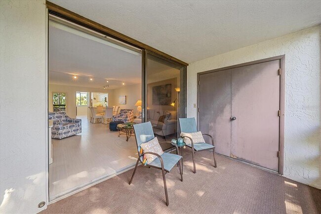 Building Photo - 618 Bayport Wy