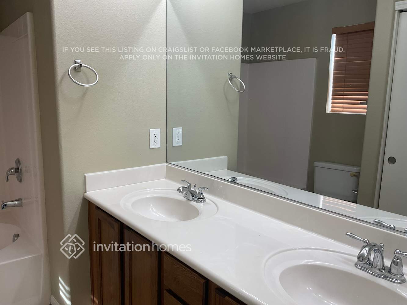 Building Photo - 8019 Torremolinos Ave