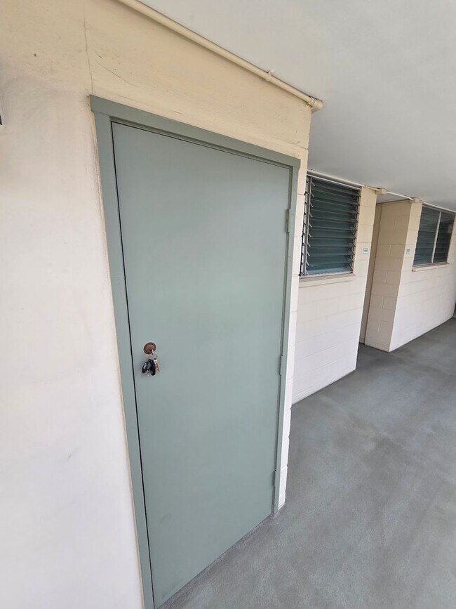 Building Photo - Beautiful 1 Bedroom 1 Bath with 1 Parking ...